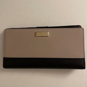 Kate Spade Large Bifold Wallet - Blush and Black